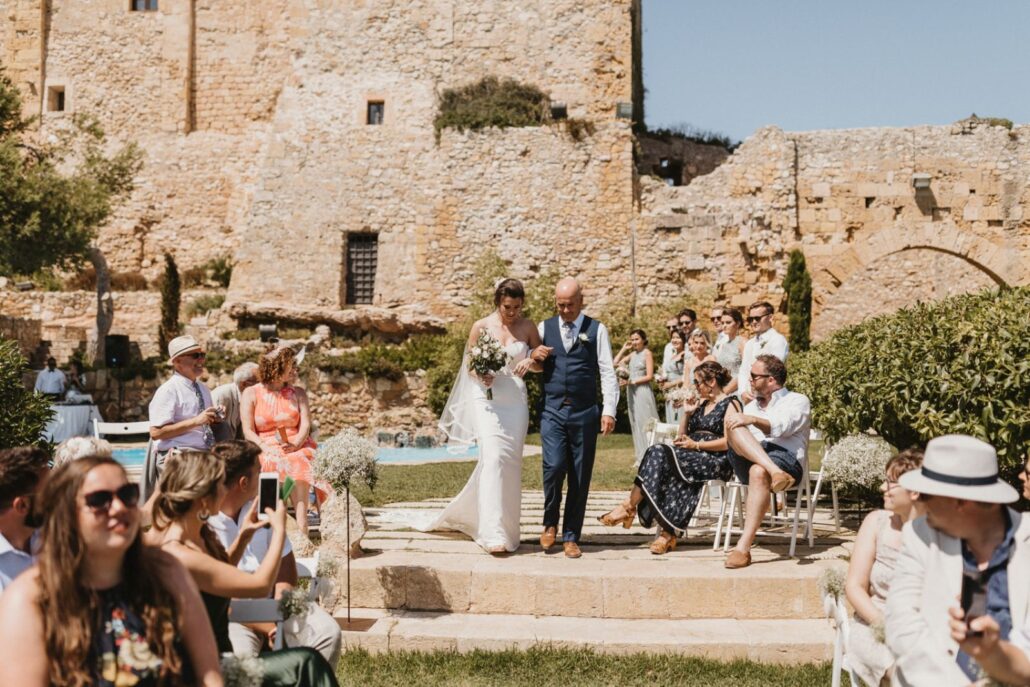 Castell de Tamarit Destination Wedding Just Married Barcerlona Bride Ceremony